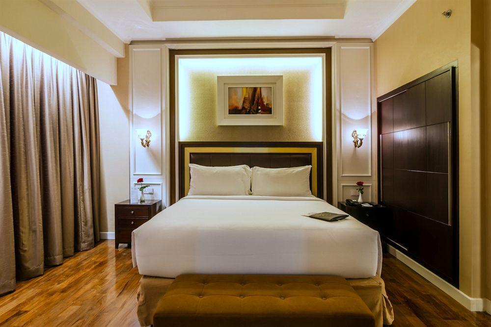 Royal Kuningan Hotel 4*
