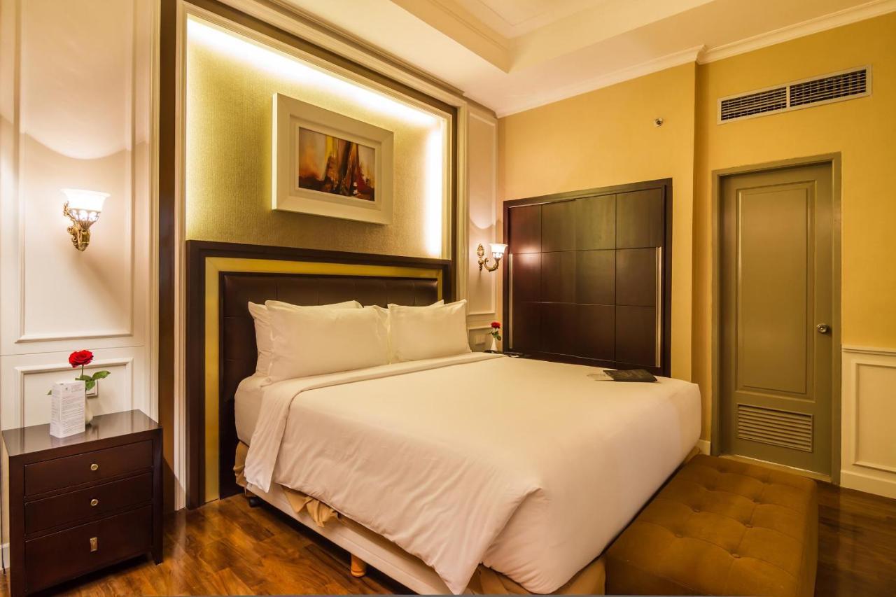 Hotel Royal Kuningan 4*